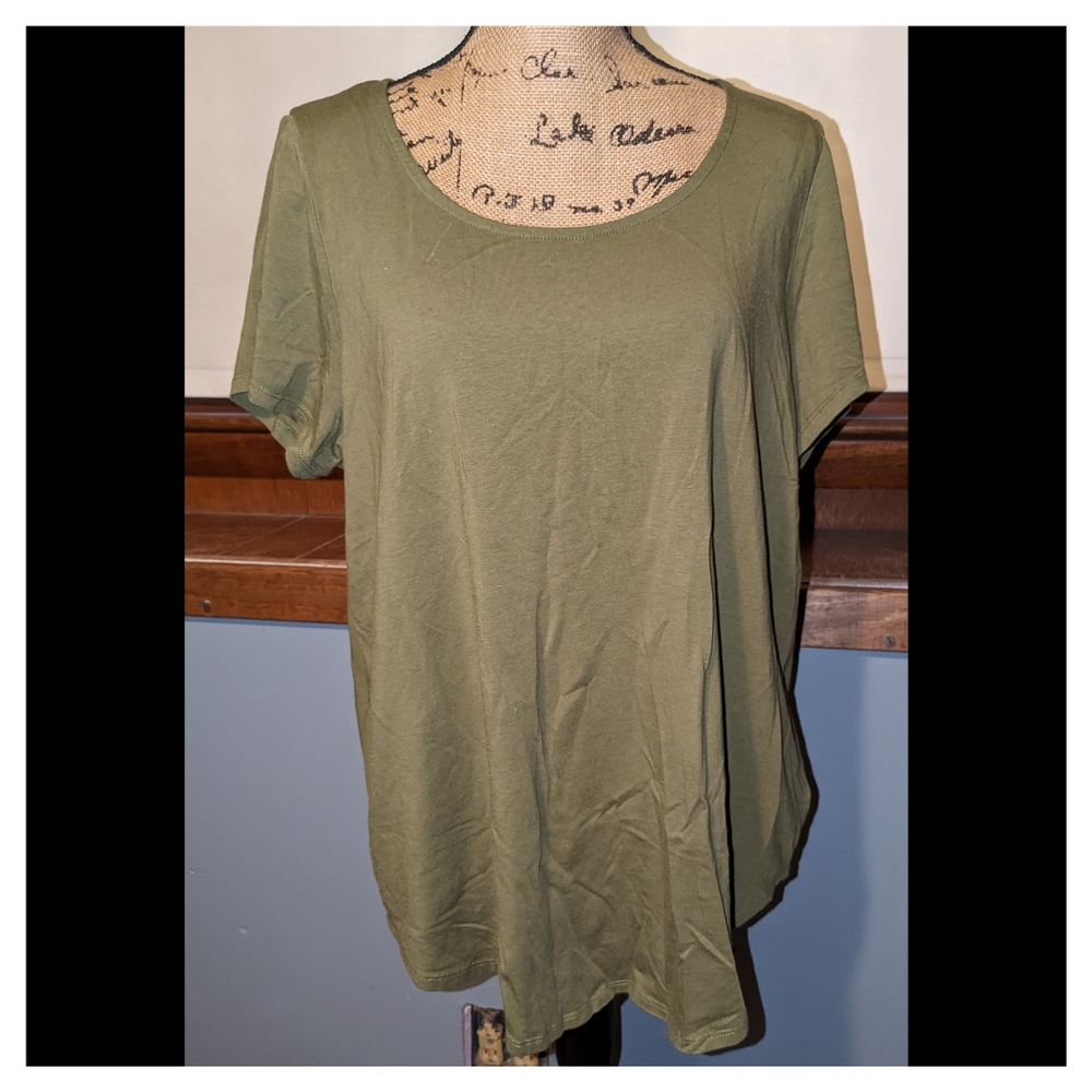 Jones New York size 1X top olive green
